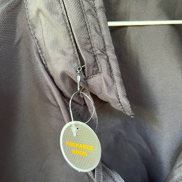 Kid's Jacket NWT - Picture 2 of 4